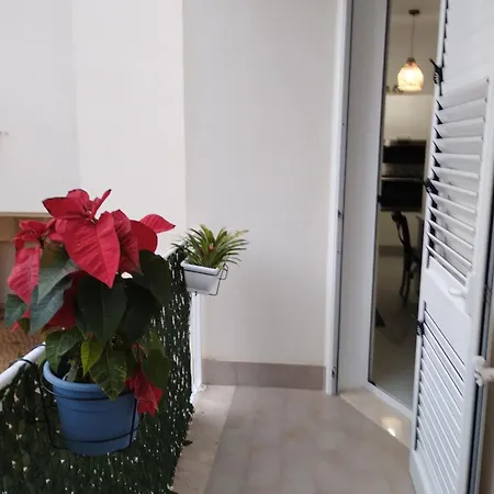 Centro - Aria Condizionata Wi-fi&selfcheck-in - Sole&mare Apartment *