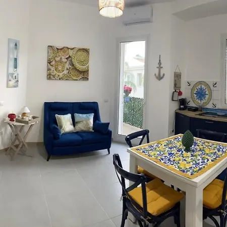Centro - Aria Condizionata Wi-fi&selfcheck-in - Sole&mare Apartment *